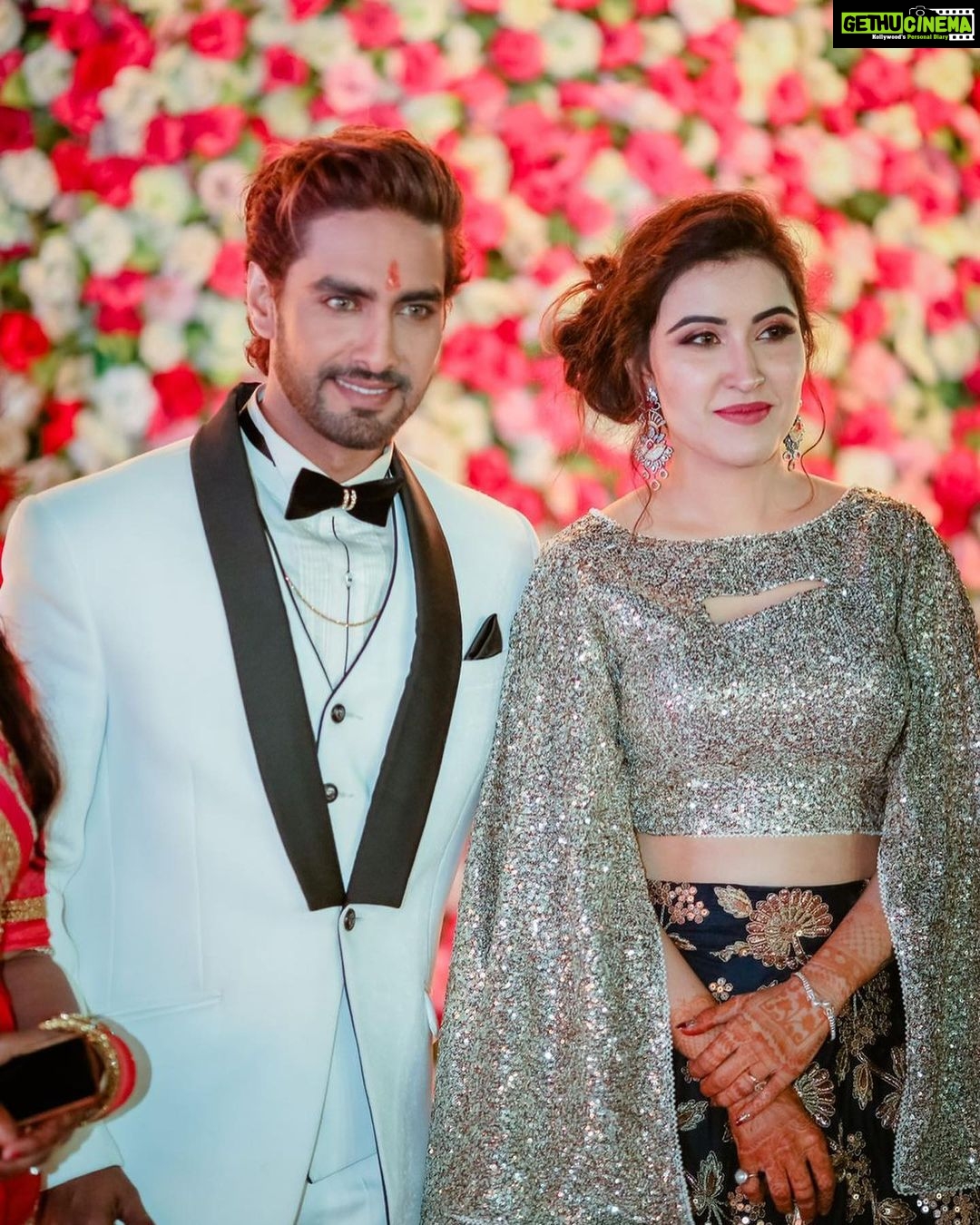Sheena Bajaj Instagram - Happy birthday to the anchor of my life..MY WIFE π°ββοΈ β€οΈβ€οΈ my love,You deserve the very best out of life because you are the very best thing that has ever happened to me. Happy birthday to the angel that lights up my life. I am so grateful that I was able to find my way to you, and I can love and hold you for the rest of my life.β€οΈπ₯³π₯³πππ