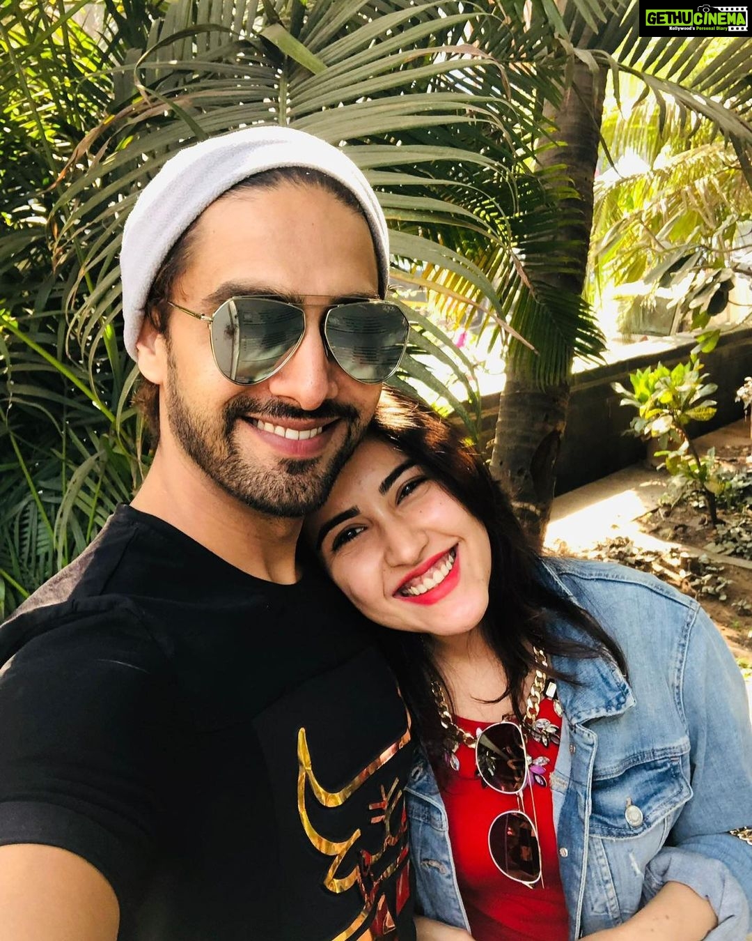 Sheena Bajaj Instagram - Happy birthday to the anchor of my life..MY WIFE π°ββοΈ β€οΈβ€οΈ my love,You deserve the very best out of life because you are the very best thing that has ever happened to me. Happy birthday to the angel that lights up my life. I am so grateful that I was able to find my way to you, and I can love and hold you for the rest of my life.β€οΈπ₯³π₯³πππ