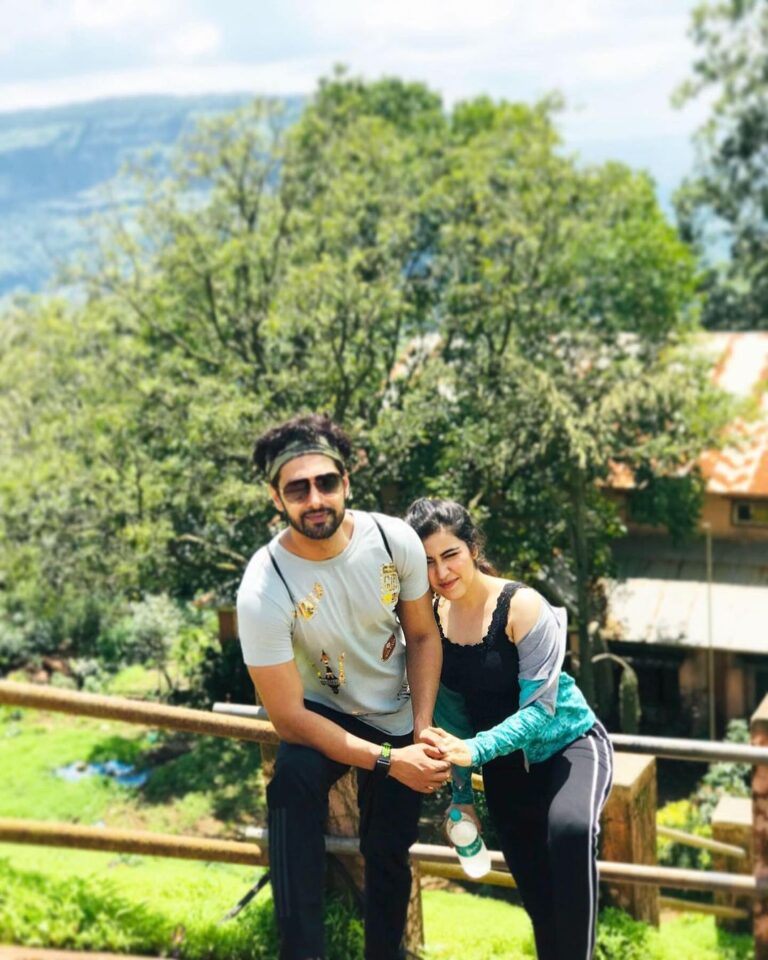 Sheena Bajaj Instagram - Happy birthday to the anchor of my life..MY WIFE 👰‍♀️ ❤️❤️ my love,You deserve the very best out of life because you are the very best thing that has ever happened to me. Happy birthday to the angel that lights up my life. I am so grateful that I was able to find my way to you, and I can love and hold you for the rest of my life.❤️🥳🥳🎂🍭🎊