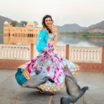 Sheena Bajaj Instagram – Love this song love the vibe #something abt this song ❤️❤️❤️❤️❤️❤️❤️
Photographer @nishantshrimal_photography 💕
Adorable makeup n hair @makeup_artist_jaipur_
Costume 🌟 @gossipconfettibyishika
Earring @purplepeacockbysonia
