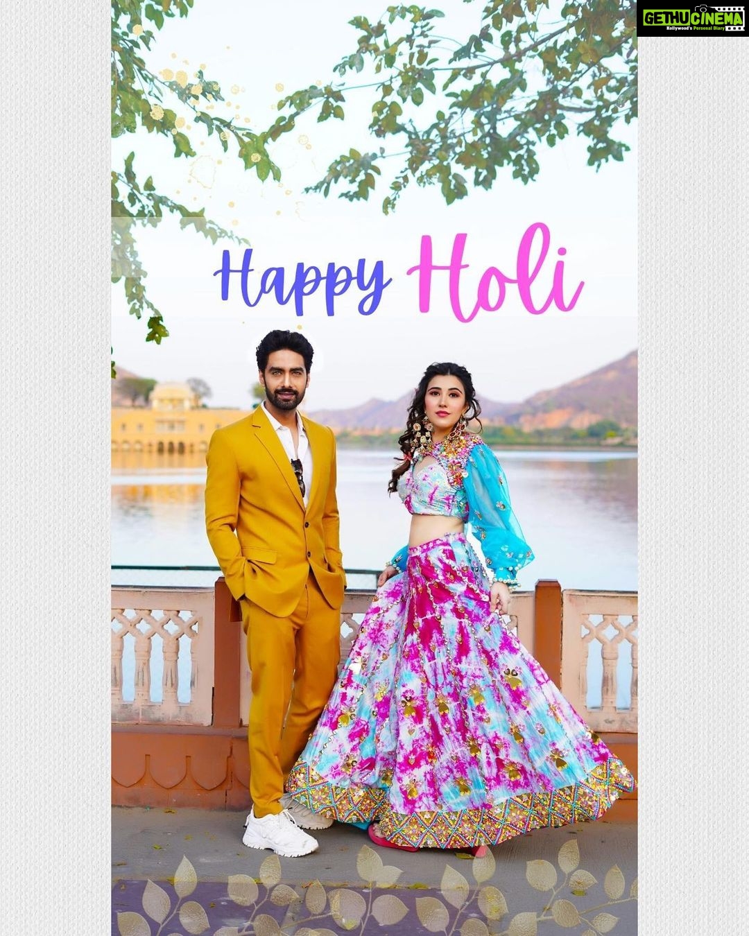 Sheena Bajaj Instagram - Happy holi lovelies ❤️ Photographer @nishantshrimal_photography Mua @makeup_artist_jaipur_ Costume @gossipconfettibyishika Jew @purplepeacockbysonia Jal Mahal Viewpoint