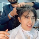 Sheena Bajaj Instagram - Was planning to change my look from very long n go from long hair to best of luck nikki hair finally I’m looking years younger ty @sameersalmani sameersalmani for the lovely makeover muse @imsheenabajaj #trasformationday