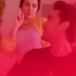 Sheena Bajaj Instagram - Kya kya karaogi..reelon me humse..hai rang kitne khamakhan… #myowncheergirl #instareel #reelitfeelit