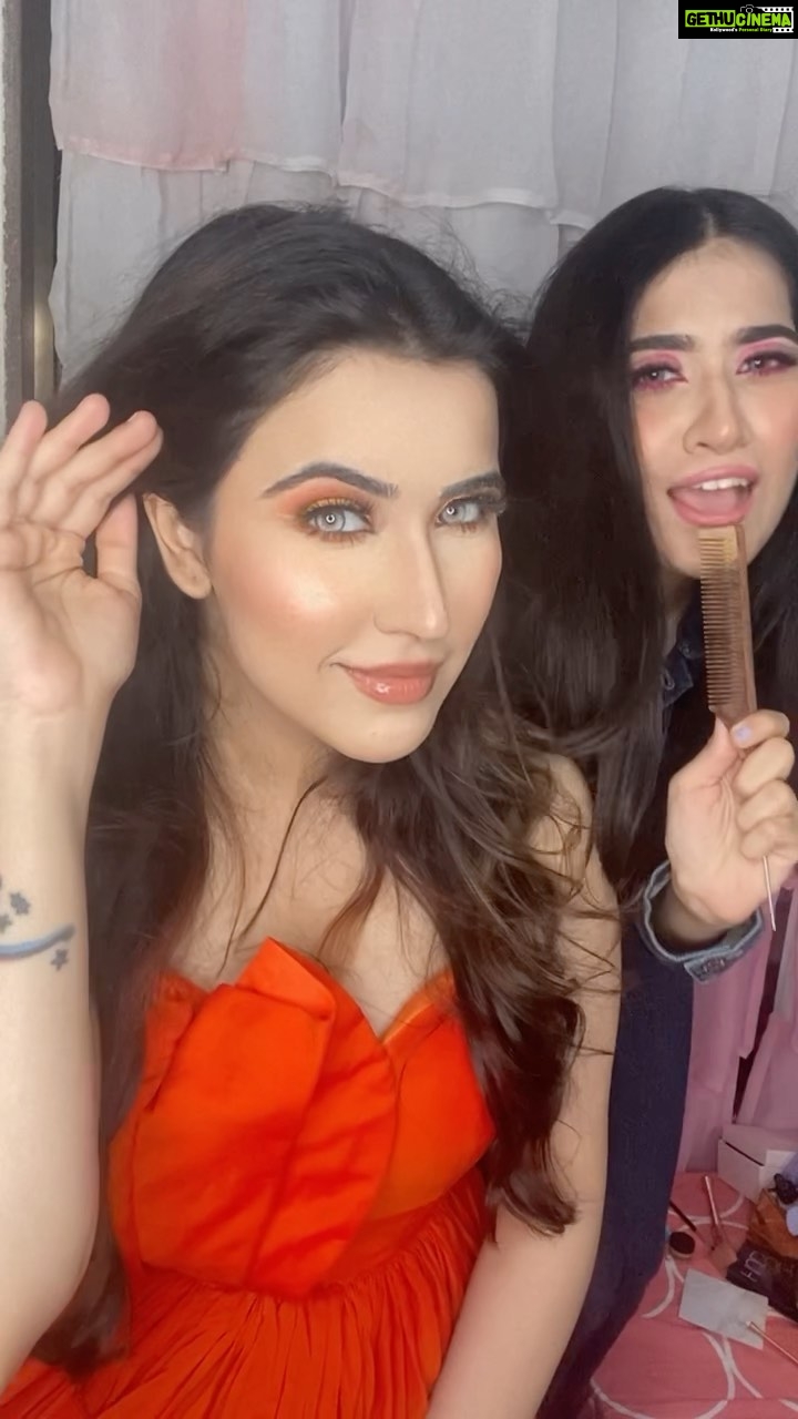 Sheena Bajaj Instagram - Happy friendship day ๐๐ป๐people @riyabajaj_photography @riyabajaj_official