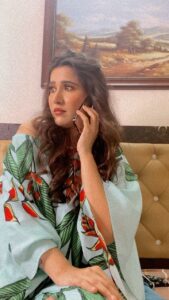 Sheena Bajaj Instagram - Bank account mai toh kya hai 😂😂😂😂insta important hai 🤪😅🤣🥲😅