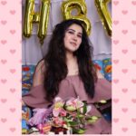 Sheena Bajaj Instagram - 🌸💕the real fountain of youth is a naughty smile 👿 can some1 edit my Wikipedia age since it’s wrong then pls dm me only genuine ppl