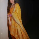 Sheena Bajaj Instagram - Proper patola ???🥰❤️tell me in the comments down below did u like the piks ??#punjabi Shoot managed by @liftyofficial Mua @deeptiaggarwal.mua Shot by @amrit_photography90 Styled by @houseofprem
