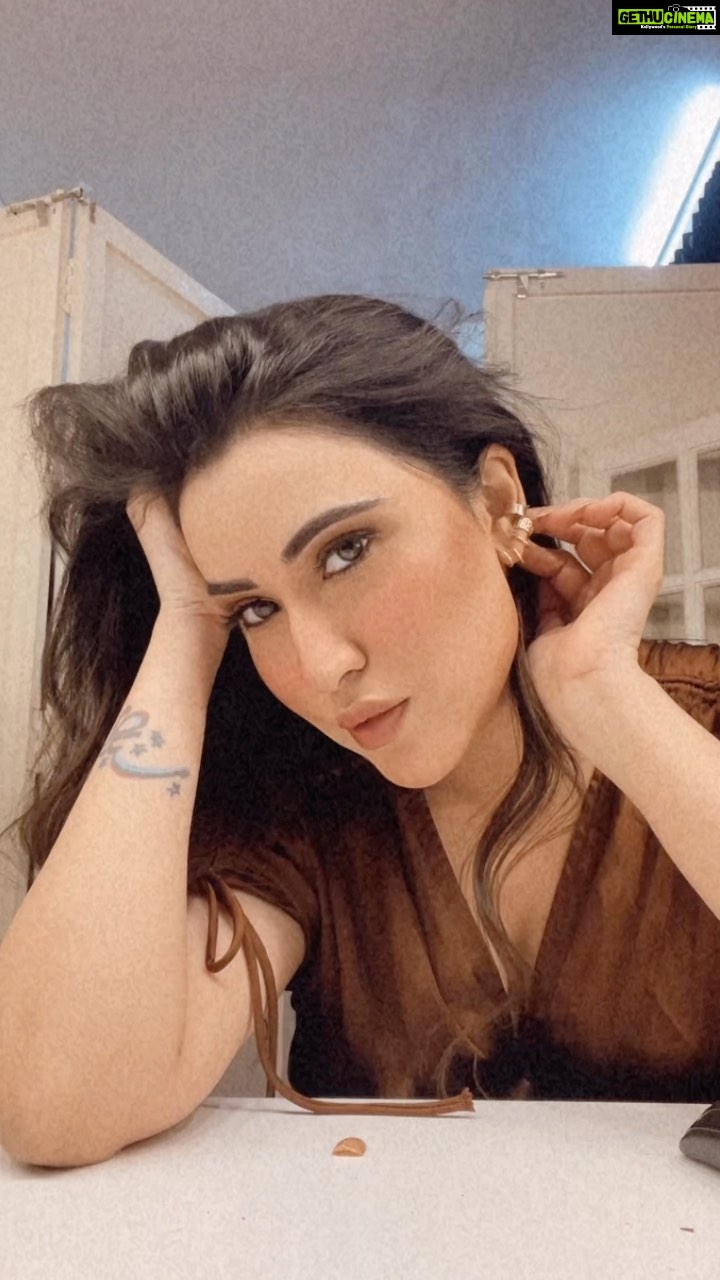 Sheena Bajaj Instagram - I bet I made u look🤪🥰