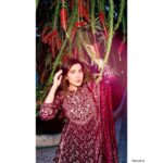 Sheena Bajaj Instagram - Achhi Soorat ko sawarne ko zaroorat Kya hai ,saadgi me bhi qayamat ke Ada hoti hai … Beautiful Indian outfits @sushilascreation Chandigarh, India
