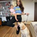Shikha Singh Instagram - Well well well, being a Mom isn’t easy & these two just won’t leave me alone! With messy hair & sweaty @car_run Tshirt the secret is out that every mother is her own version of “Batwoman” While @gokusinghshah & I were back from our evening walk, @alaynasinghshah wants her attention too but thankfully they both love each other ♥️ I’m Loving it ♥️♥️♥️ #newmom #learningeveryday #somuchlove