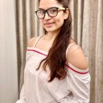 Shikha Singh Instagram - I am Vaccinated. Would urge all of you to please register and get vaccinated too. Let’s be responsible, let’s be safe. Thank you @pradnya28.pp & @sevenhillshospital for such a fab job u all are doing. It was overwhelming to see so many people being tended to with so much care & love ❤️