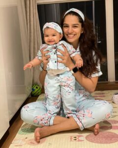 Shikha Singh Instagram - Twinning & winning the internet with these supercool pyjama sets by @nachtspree_by_namrata 💙🤍❤️