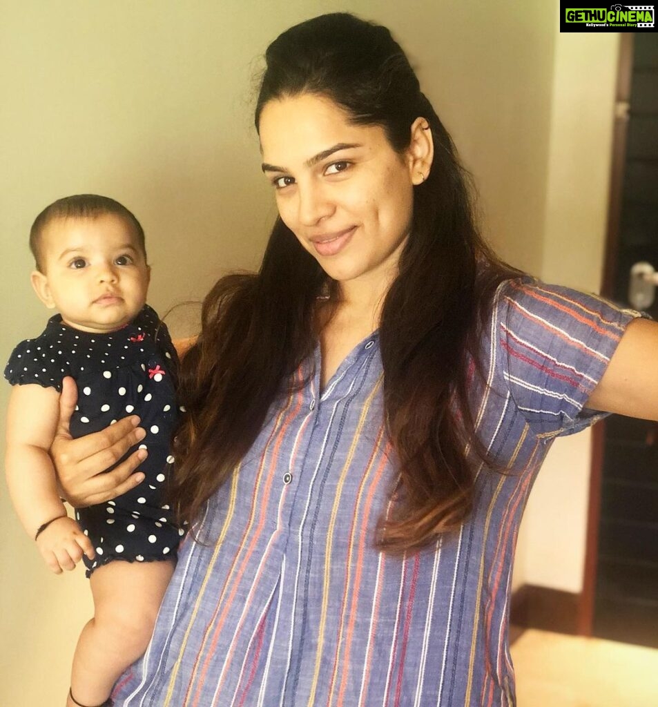 Shikha Singh Instagram - Just a regular day in our day but we are loving it ❤️ Thank you @lovemessymunchkins for this comfy dress 👗