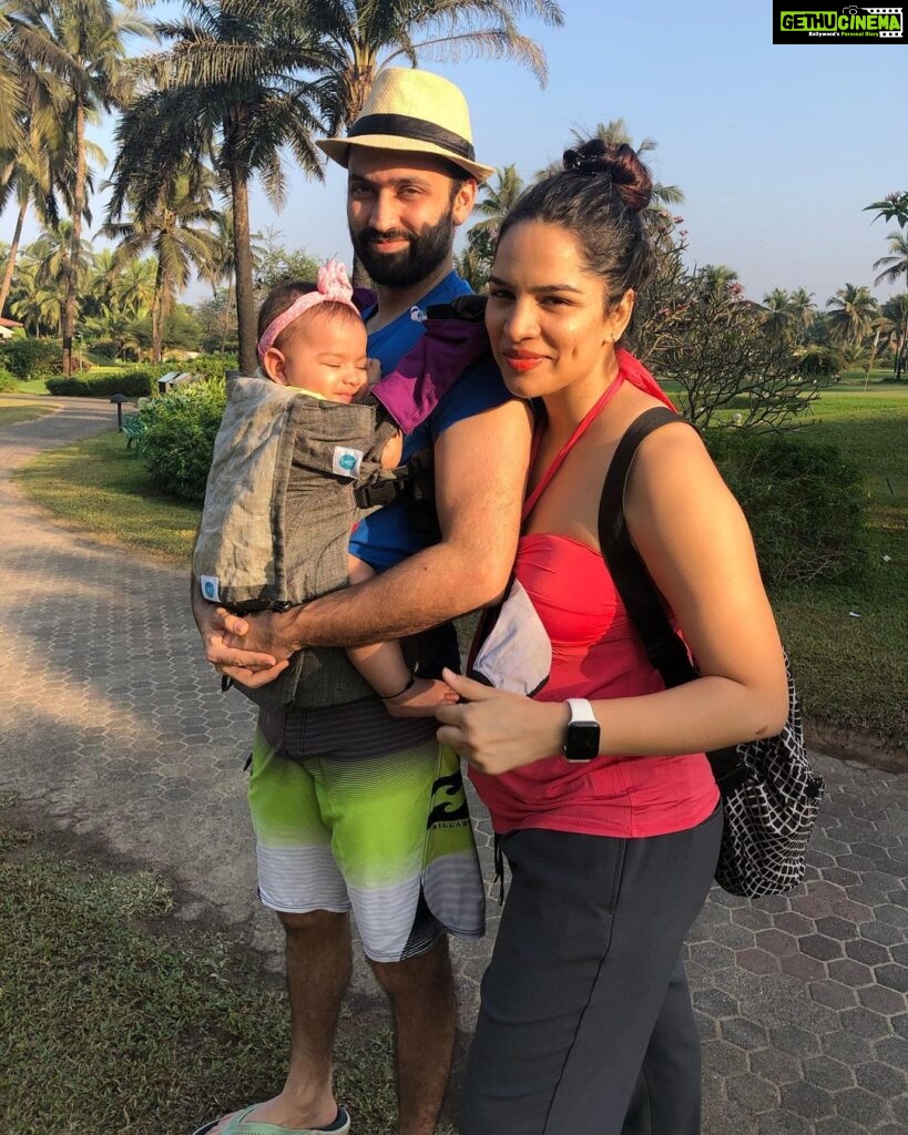 Shikha Singh Instagram - And just like that memories were made ❤️ Thank you for the wonderful sling @soulslings_india It really made going to places much easier & Al also enjoyed it !