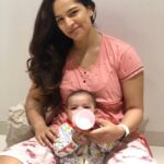 Shikha Singh Instagram - Super glamorous motherhood 😂🤩😍 #mommylife #babies #newmomlife #gettingthere #stayingstrong #stayingpositive #stayinghappy #stayinghome #stayingsafe #mommyduties #bekind #begrateful #thankful #bestlife