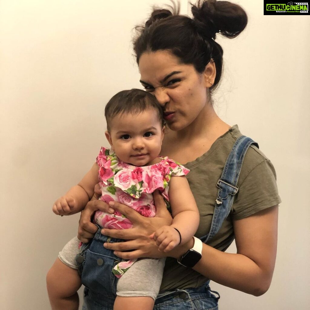 Shikha Singh Instagram - 9 Months IN & OUT ! P.S- I love how naughty u are turning out to be! Especially that twinkle in your eyes(reminds me of your Papa) Love you @alaynasinghshah & keep shining & more power to you always my child 😘❤️😇 #blessedwiththebest #grateful #thankyougod