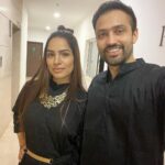Shikha Singh Instagram - Colour me Black ❤️ #us #my #mine #grateful #blessed #diwali #indianfestival #festivaloflights #aftersolong