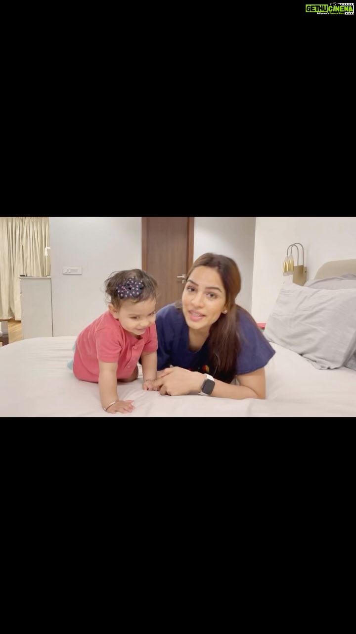 Shikha Singh Instagram - Time to get on a shopping spree for @alaynasinghshah as #AamazonGreatIndianFestival has some great offers on baby essentials from brands like @Pampers, @themomsco @luvlap.in and much more. Amazon.in is offering 70% off on over 50,000+ products across baby shampoos and lotions, strollers, walkers, carriers, wipes, and diapers. I ordered @pampersindia diapers as my baby deserves the absolute best for its comfort. It comes with 360-degree cottony softness that keeps my baby comfortable throughout the day. I also got my hands on Baby Pampering Suitcase by @themomsco which has everything you would need for your baby like massage oil, powder, diaper rash cream, Wash shampoo and what not, this kit has a solution for everything. So get ready, it’s time to shop and bring home your #boxesofhappiness #AmazonGreatIndianFestival #amazonbabyessentials