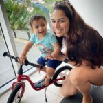 Shikha Singh Instagram - Mamma look I found the perfect bicycle for myself & I can ride it too ❤️❤️ #howfasttheygrowup #timeisflying #godiskind #touchwood