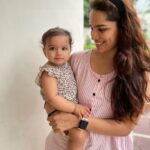 Shikha Singh Instagram - U fill up my senses in a sleepy blue ocean 🌊 🌈 ❤️
