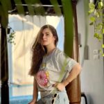 Shivaleeka Oberoi Instagram - Tee is a whole mood. 🤤🍩