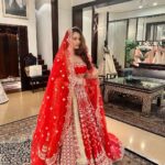 Shivaleeka Oberoi Instagram – Wedding prep memories! ❤️
Fittings, travel, 100 calls & meetings a day, mini bachelorette and a roller coaster of emotions all throughout. 🫠🥹