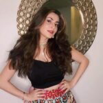 Shivaleeka Oberoi Instagram – Happy Diwali 💕✨
Love & Light! 🪔

#HappyDiwali #InstagramReels #loveandlight #GRWM 🎶
