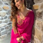 Shivaleeka Oberoi Instagram – Pataka szn 💖
Don’t burst one, be one! 😉
@ease_kv @juhi.ali