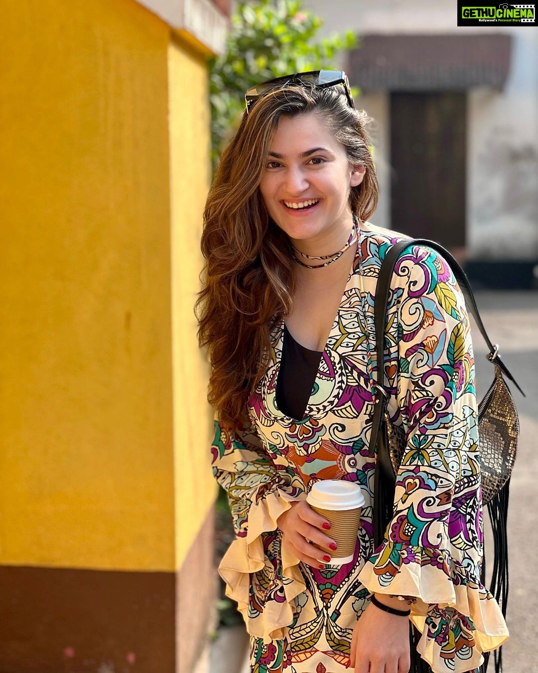 Shivaleeka Oberoi Instagram - A cup of hope in a world full of chaos! ☕️♾️