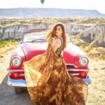 Shivaleeka Oberoi Instagram – On ☁️9!
#Cappadocia #Dreamy 🫶🏻