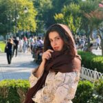 Shivaleeka Oberoi Instagram - No, Nargis is not lost in Turkey. 😝🤓 #Istanbul #BlueMosque #KhudaHaafiz 💫 İstanbul Turkey