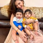 Shivaleeka Oberoi Instagram – Happy Ganesh Chaturthi 🌼❤️
#GaneshChaturthi #Ganesha #MasiTime 👩‍👧‍👦