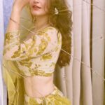 Shivaleeka Oberoi Instagram - Lucknow 🌼🍃 Styled by @d_devraj HMU @nehaseehra Assisted by @idarshishetty @stylebyishita Outfit @paulmiandharsh Earings and Ring @curiocottagejewelry