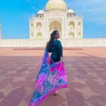 Shivaleeka Oberoi Instagram - Ufff 💕 #TajMahal #Beauty #InstagramReels