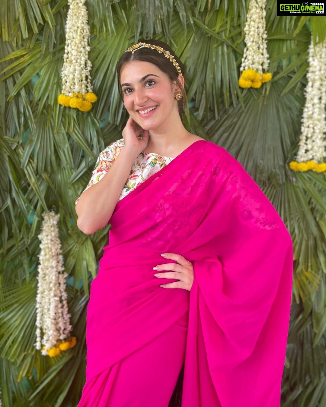 Shivaleeka Oberoi Instagram - In between bridesmaid duties! 💕 Agra, Uttar Pradesh