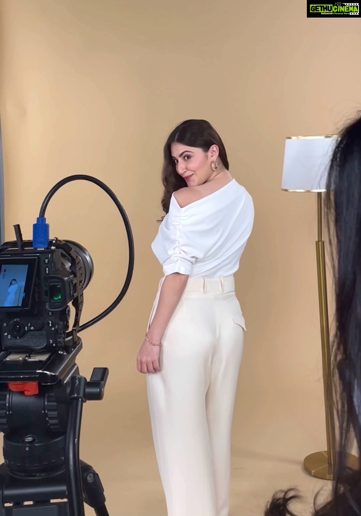 Shivaleeka Oberoi Instagram - Only looking back to see how far I have come! ✨ #ComingSoon #Bts 🎥