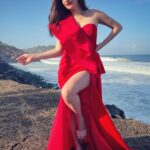 Shivaleeka Oberoi Instagram – Being awarded as “THE GLAMOROUS INFLUENCER OF THE YEAR” by @exhibitmagazine takes me back to the days when I started posting content randomly years ago to chasing my dreams of acting in films to balancing both out now! 
It’s been one hell of a journey!! 🥹
There have been good days and not so glamorous ones – keeping it real! 
What’s been constant through all this is the never ending love and support of my family and followers!! 
This one is for you all! ❤️ Kerala – God’s Own Country