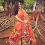Shivaleeka Oberoi Instagram – Poetry in a world that was still learning the alphabet 🌸🌷