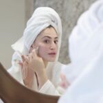 Shivaleeka Oberoi Instagram – Now you got the recipe of my morning skincare routine! 🧖🏻‍♀️☕️🧴
First few things I do as I wake up! 💕

Tell me in the comments what’s your skincare routine like and tag your fav skincare product! ✨

#skincare #morningroutine #skincareroutine #instagramreels #morningskincare #loveforskincare #skincareessentials #summerlove