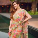Shivaleeka Oberoi Instagram - Happy Women’s Day ❤️ and a happy holi jo abhi tak confused hai ki Holi kab hai! 😅 7th ya 8th? 🤔
