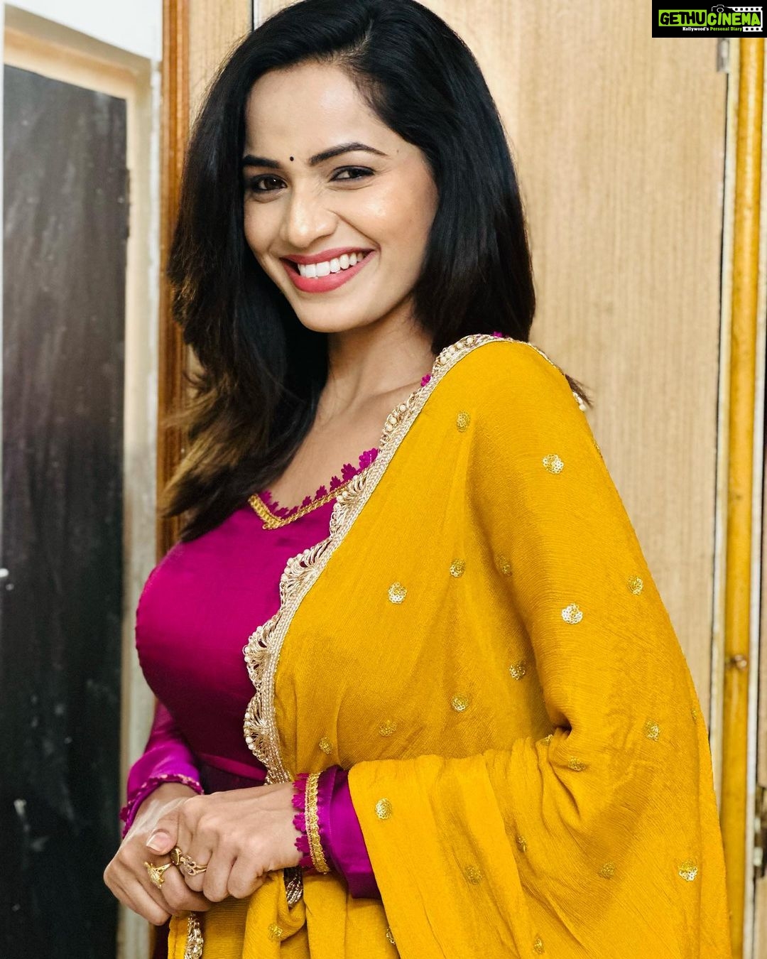 Shobha Shetty Instagram - 🫶 . . . Outfit @mickeyfashions6 #shobhashettyyoutubechannel