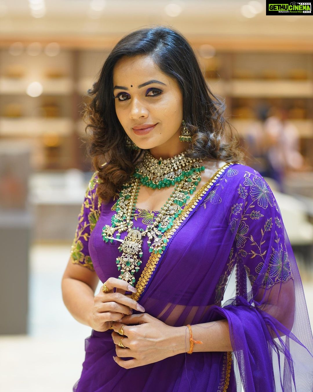 Shobha Shetty Instagram - @emmadi_silver_jewellery India’s largest sliver jewellery store opening at Kukatpally on March 14th do visit their store nd check out their collection.!! . . . Outfit @shobhashetty_fashions
