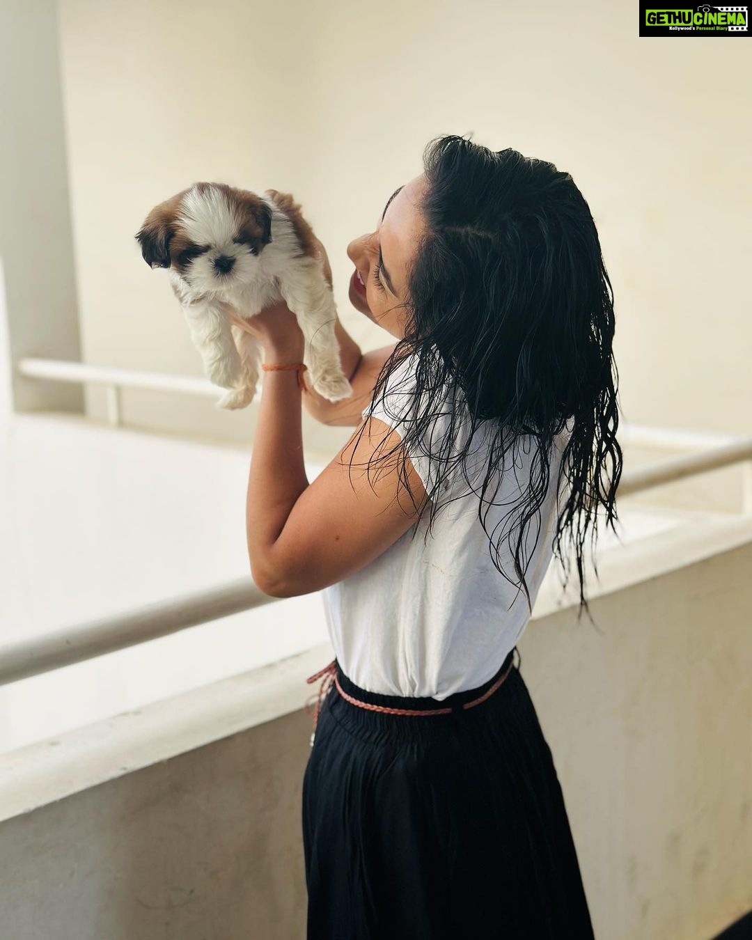 Shobha Shetty Instagram - Wit my shadow boy.!🫶 . . . #shobhashdow#love#cuteboy#my#love#shobhashettyyoutubechannel