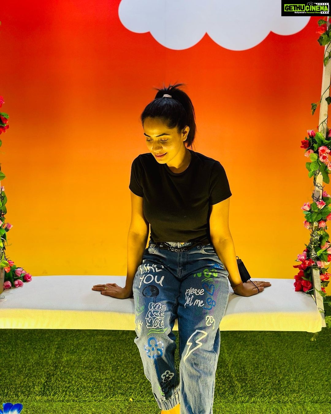 Shobha Shetty Instagram - 🖤 . . . #shobhashettyyoutubechannel