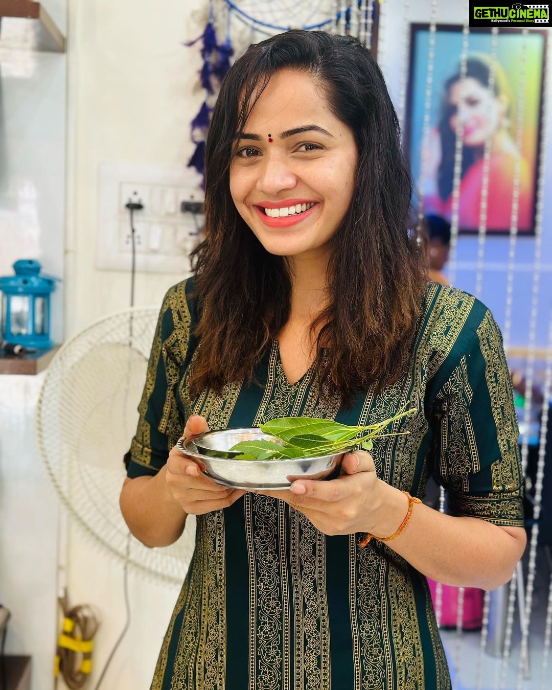Shobha Shetty Instagram - Happy Ugadi.!!❤️ this Ugadi I’m wishing you a life filled with peace cheer and laughter.!!! . . . #festival#postive#vibes#traditionalwear#shobhashetty