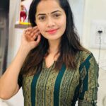 Shobha Shetty Instagram - Live life for the moment.!! . . . #festivalgolw#traditonalme#shobhashettyyoutubechannel