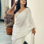 Shobha Shetty Instagram - 🤍🤍 . . . Saree @blessed_designer_studio