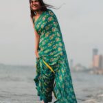 Shreya Dhanwanthary Instagram - SD x Joseph Radhik x Mrunalini Rao . Styled by @utkarshamishra_ Hair by @antergallactic Agency: @lovestruckcowhq Saree: @uri.india Jewellery: @blingthingstore Styling intern: @sana_khan028