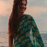 Shreya Dhanwanthary Instagram - SD x Joseph Radhik x Mrunalini Rao . Styled by @utkarshamishra_ Hair by @antergallactic Agency: @lovestruckcowhq Saree: @uri.india Jewellery: @blingthingstore Styling intern: @sana_khan028