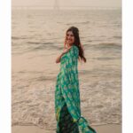 Shreya Dhanwanthary Instagram - SD x Joseph Radhik x Mrunalini Rao . Styled by @utkarshamishra_ Hair by @antergallactic Agency: @lovestruckcowhq Saree: @uri.india Jewellery: @blingthingstore Styling intern: @sana_khan028